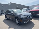 Used 2018 Volkswagen Tiguan SEL Premium w/ 3rd Row Seat Package image 3