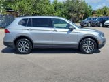Certified 2020 Volkswagen Tiguan SE w/ Panoramic Sunroof Package image 4