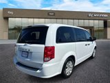 Used 2019 Dodge Grand Caravan SE w/ UConnect Hands-Free Group image 5