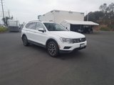 Used 2021 Volkswagen Tiguan SE w/ Panoramic Sunroof Package image 3