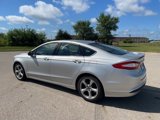Used 2015 Ford Fusion SE image 4