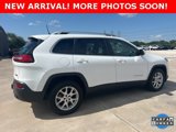 Used 2018 Jeep Cherokee Latitude image 3