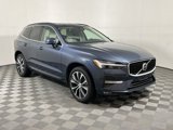 Used 2022 Volvo XC60 B5 Momentum image 2