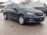 Used 2022 Chrysler Pacifica Touring-L image 3