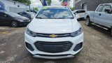 Used 2020 Chevrolet Trax LT w/ LT Convenience Package image 2
