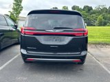 Used 2023 Chrysler Pacifica Touring-L image 5