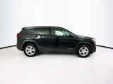 Used 2024 GMC Terrain SLE image 4