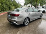 Used 2022 Kia Forte LXS image 2