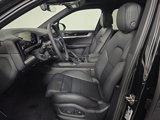 Used 2025 Porsche Cayenne image 5