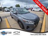 Used 2022 Nissan Kicks SV image 2