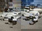 Used 2022 Nissan Frontier SV image 2