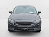 Used 2019 Ford Fusion SE image 2