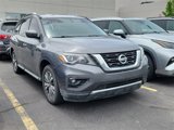 Used 2020 Nissan Pathfinder SV image 2