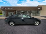 Certified 2022 Hyundai Elantra SE w/ Cargo Package image 4