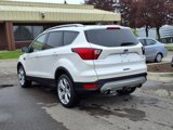 Used 2019 Ford Escape Titanium image 3