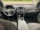 Used 2023 Chevrolet Equinox LT image 2