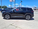 Used 2023 Nissan Rogue SV image 2