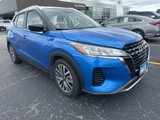 Used 2024 Nissan Kicks SV image 2