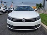 Used 2018 Volkswagen Passat 2.0T SEL Premium image 2