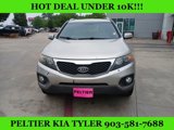 Used 2013 Kia Sorento LX w/ Convenience Pkg image 2