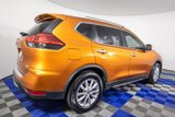Used 2017 Nissan Rogue SV image 4