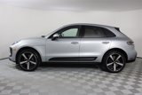 Certified 2025 Porsche Macan image 2
