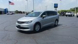 Used 2022 Chrysler Voyager LX image 4
