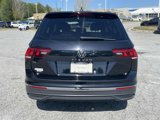 Used 2022 Volkswagen Tiguan SE w/ Panoramic Sunroof Package image 4