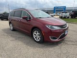 Used 2017 Chrysler Pacifica Touring Plus w/ Tire & Wheel Group image 2