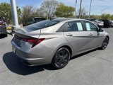 Used 2021 Hyundai Elantra SEL image 5