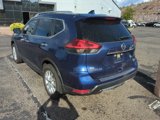 Used 2017 Nissan Rogue SV image 4