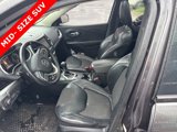 Used 2017 Jeep Cherokee Trailhawk image 5
