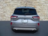 Used 2021 Ford Escape SE image 6