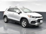 Certified 2022 Chevrolet Trax LT w/ LT Convenience Package image 2
