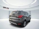 Used 2019 Ford Escape Titanium image 3