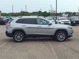 Used 2020 Jeep Cherokee Latitude Plus image 2