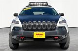 Used 2015 Jeep Cherokee Trailhawk image 3