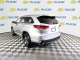 Used 2017 Toyota Highlander Limited Platinum image 5