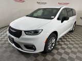 New 2025 Chrysler Pacifica Select image 5