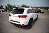 Used 2019 Jeep Grand Cherokee Laredo image 3