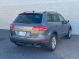 Used 2012 Volkswagen Touareg Sport image 6