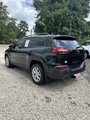Used 2016 Jeep Cherokee Sport image 4