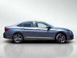 Used 2023 Volkswagen Jetta SE w/ Panoramic Sunroof Package image 3
