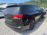 Used 2020 Chrysler Pacifica Touring w/ S Appearance Package image 3
