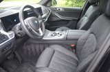 Used 2025 BMW X5 xDrive50e image 3