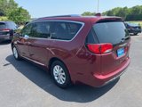 Used 2019 Chrysler Pacifica Touring-L image 5