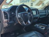 Used 2019 Ford Expedition Platinum image 3