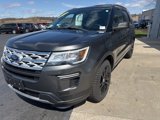 Used 2018 Ford Explorer XLT image 3