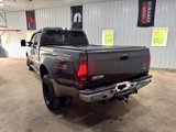 Used 2005 Ford F350 4x4 Crew Cab DRW Super Duty image 4