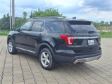 Used 2017 Ford Explorer XLT image 4